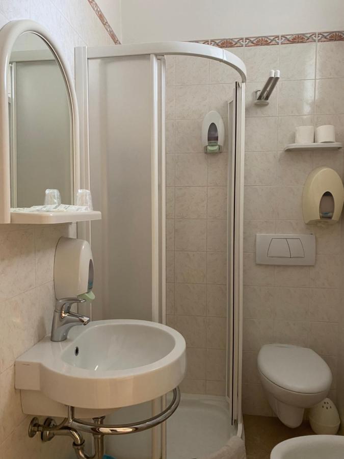 Hotel Modenese Riccione Extérieur photo