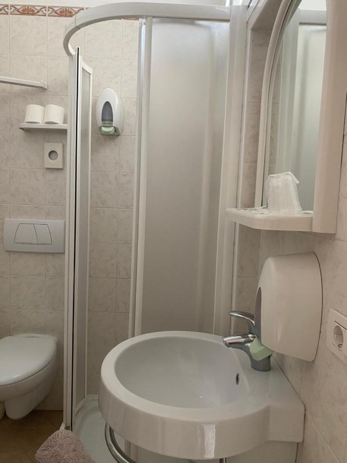 Hotel Modenese Riccione Extérieur photo