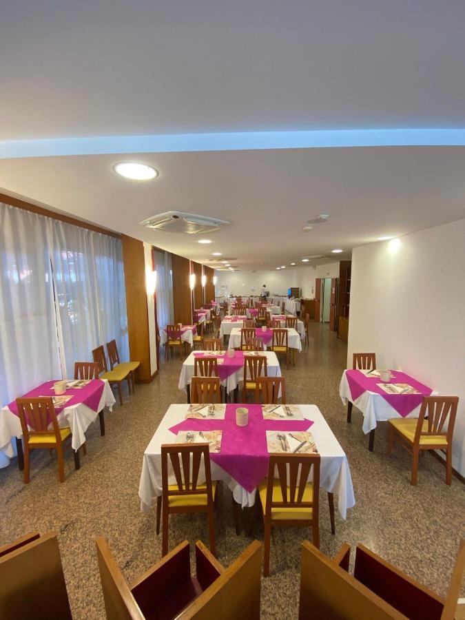 Hotel Modenese Riccione Extérieur photo