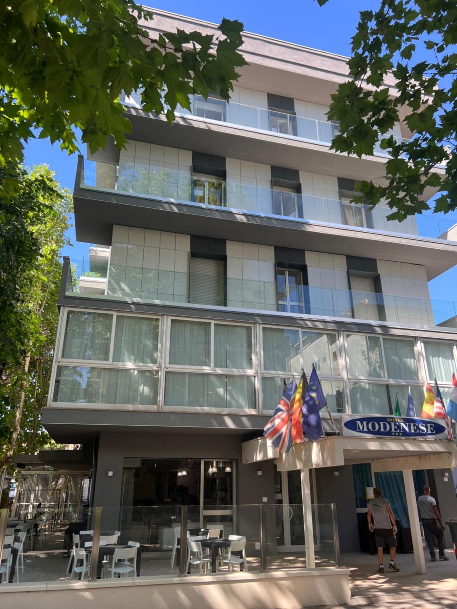 Hotel Modenese Riccione Extérieur photo
