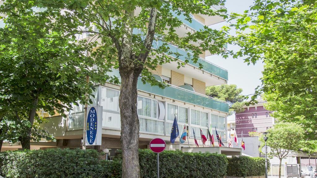 Hotel Modenese Riccione Extérieur photo